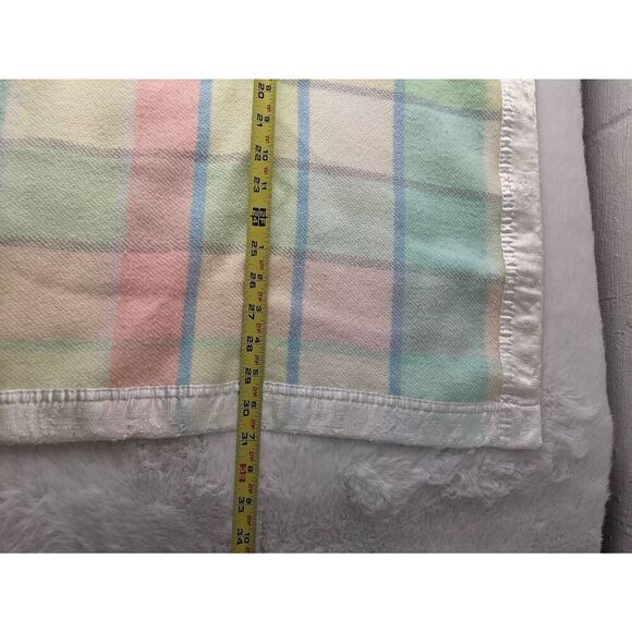 Pastel Multi-Color Square/Rectangle Pattern Acrylic Throw Baby Blanket 38" x 30" - Picture 8 of 10